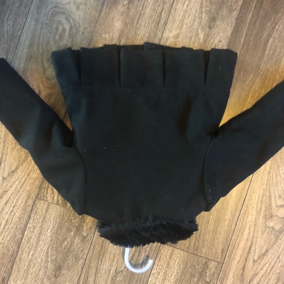 Girls size 2t/3t NWT coat - Picture 3 of 3